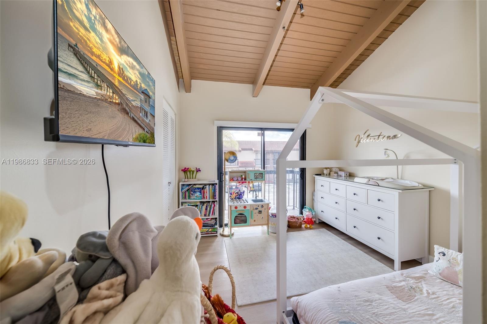 VILLAS UNIVERSITY SQUARE - Residential