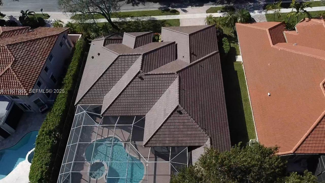 HOLLYWOOD LAKES COUNTRY C - Residential