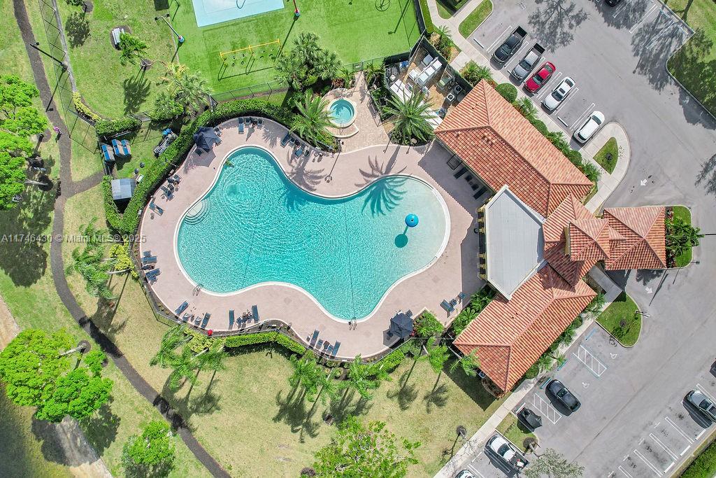 COVE AT BRIAR BAY CONDO - Residential