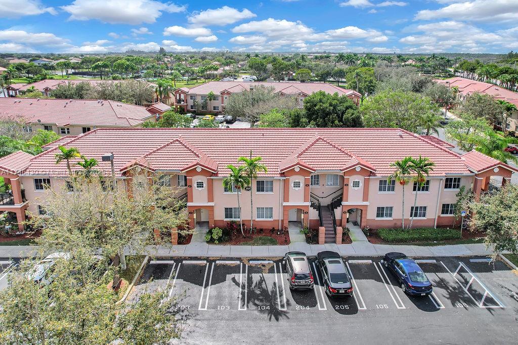COVE AT BRIAR BAY CONDO - Residential