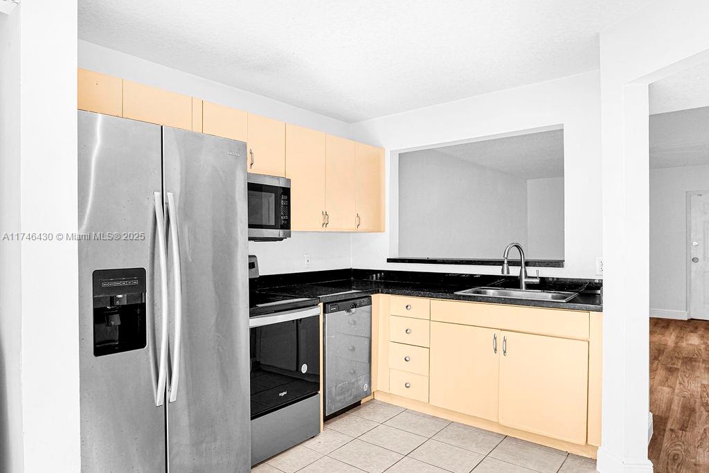 COVE AT BRIAR BAY CONDO - Residential