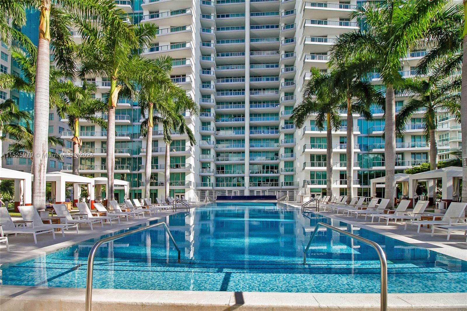 GROVENOR HOUSE CONDO - Residential