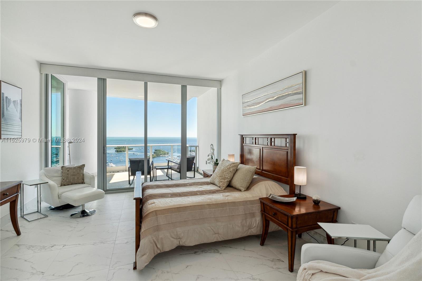 GROVENOR HOUSE CONDO - Residential