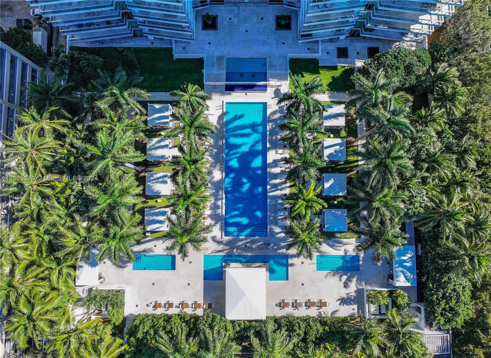 GROVENOR HOUSE CONDO - Residential