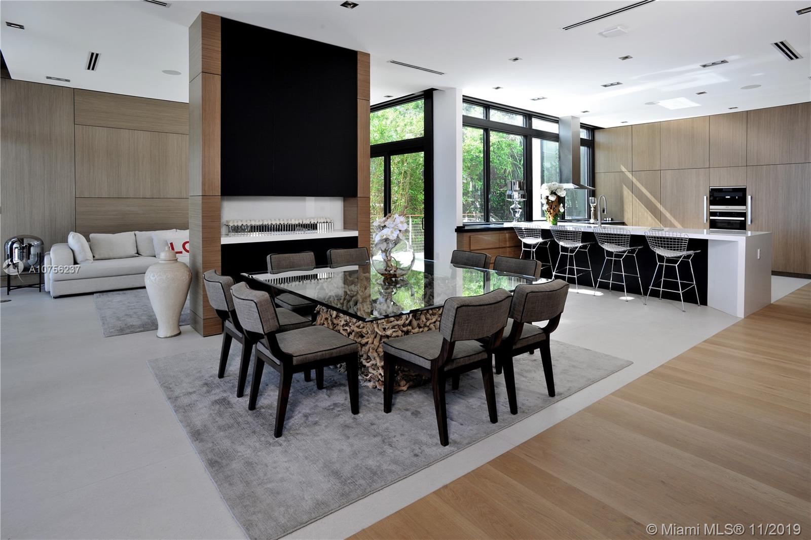 BELLE MEADE ISLAND - Residential