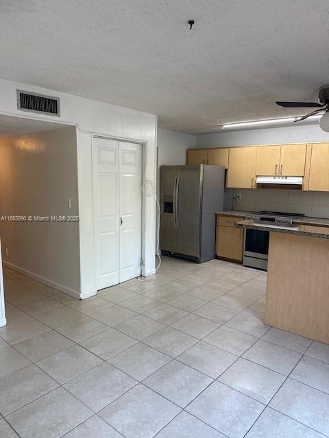 WOODSIDE ARMS CONDO - Residential Lease