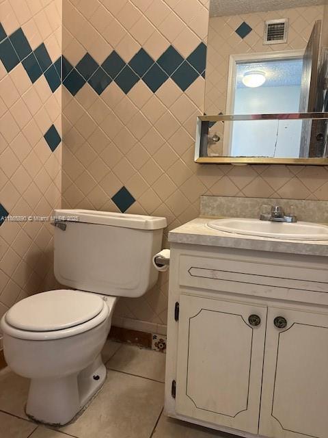 WOODSIDE ARMS CONDO - Residential Lease