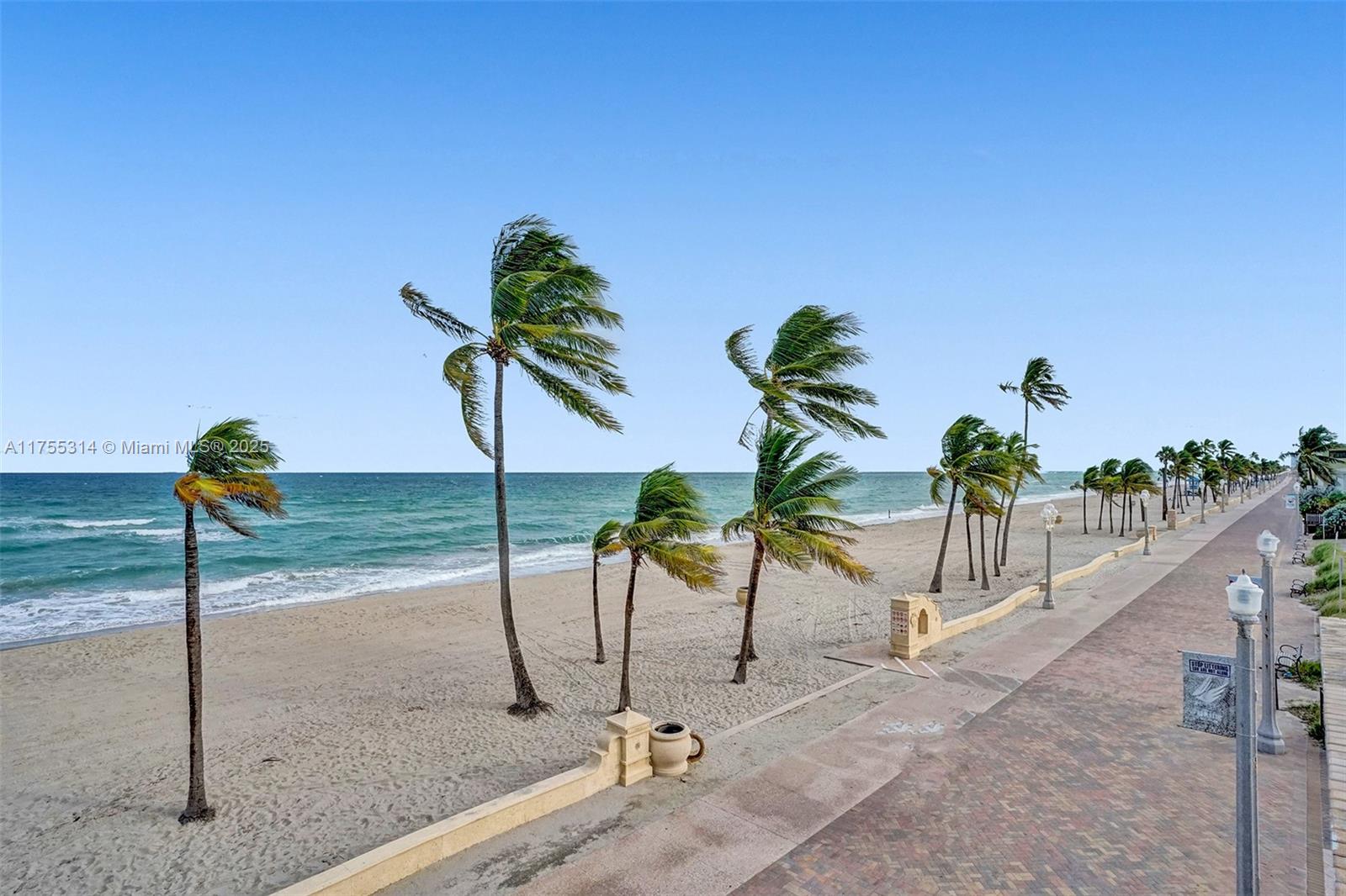 HOLLYWOOD TOWERS CONDO - Residential