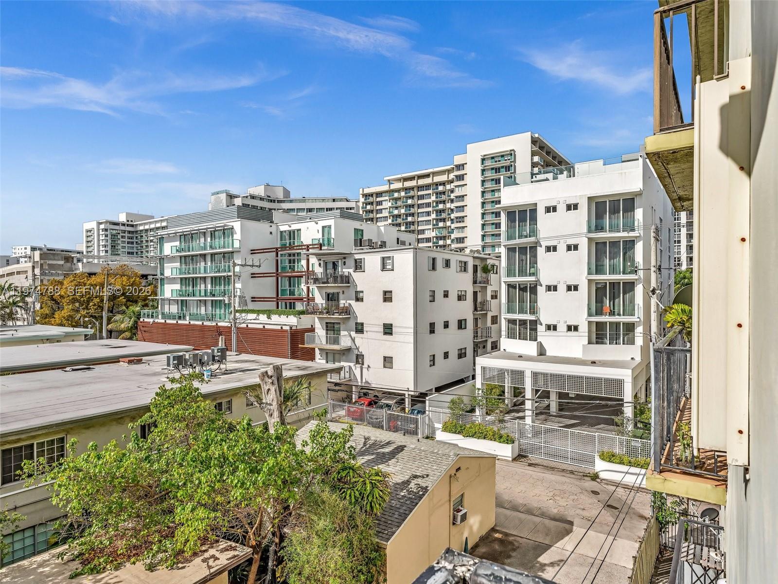 ALTON STAR CONDO - Residential