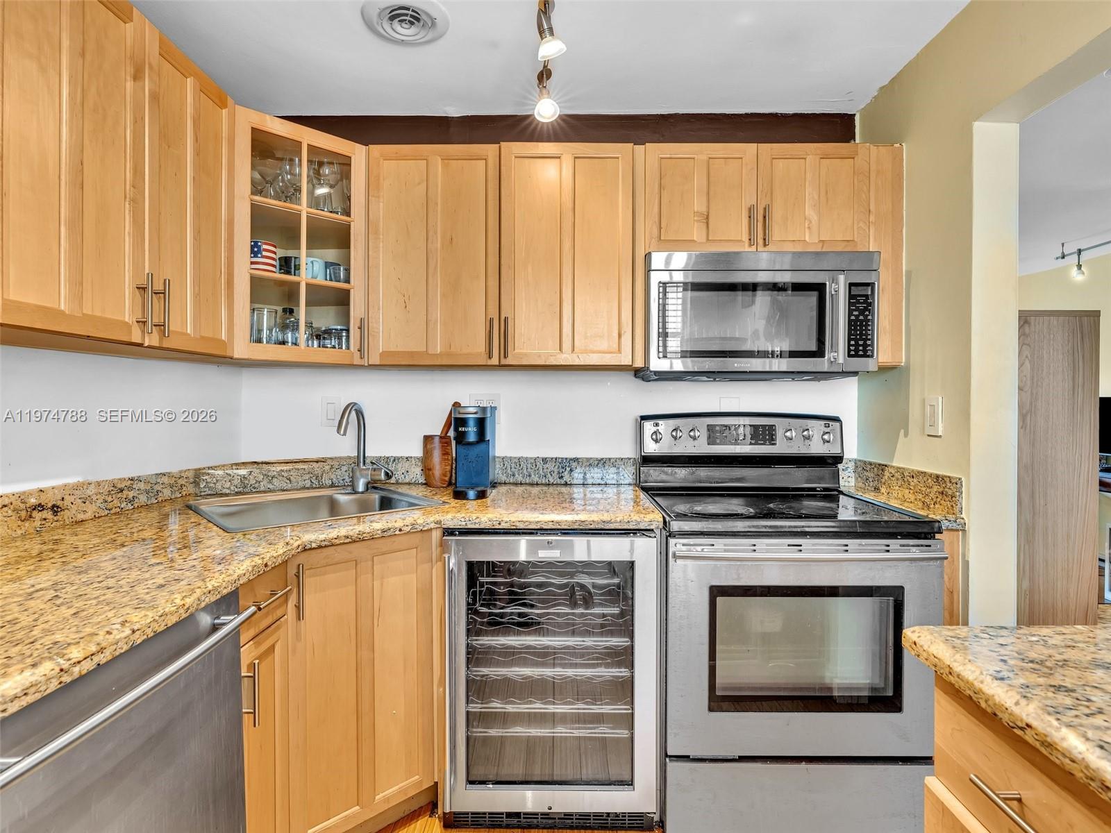 ALTON STAR CONDO - Residential