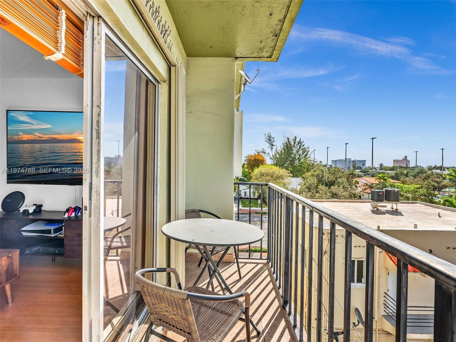 ALTON STAR CONDO - Residential