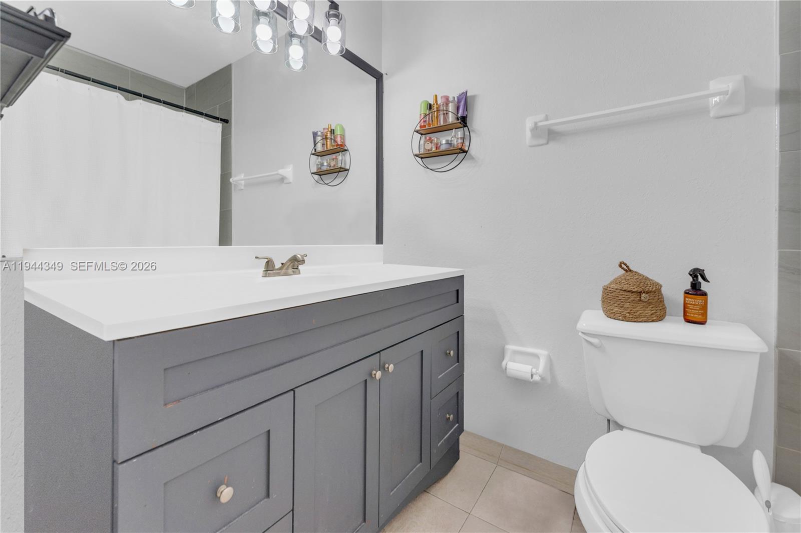 SAN MATEO NORTH CONDO - Residential