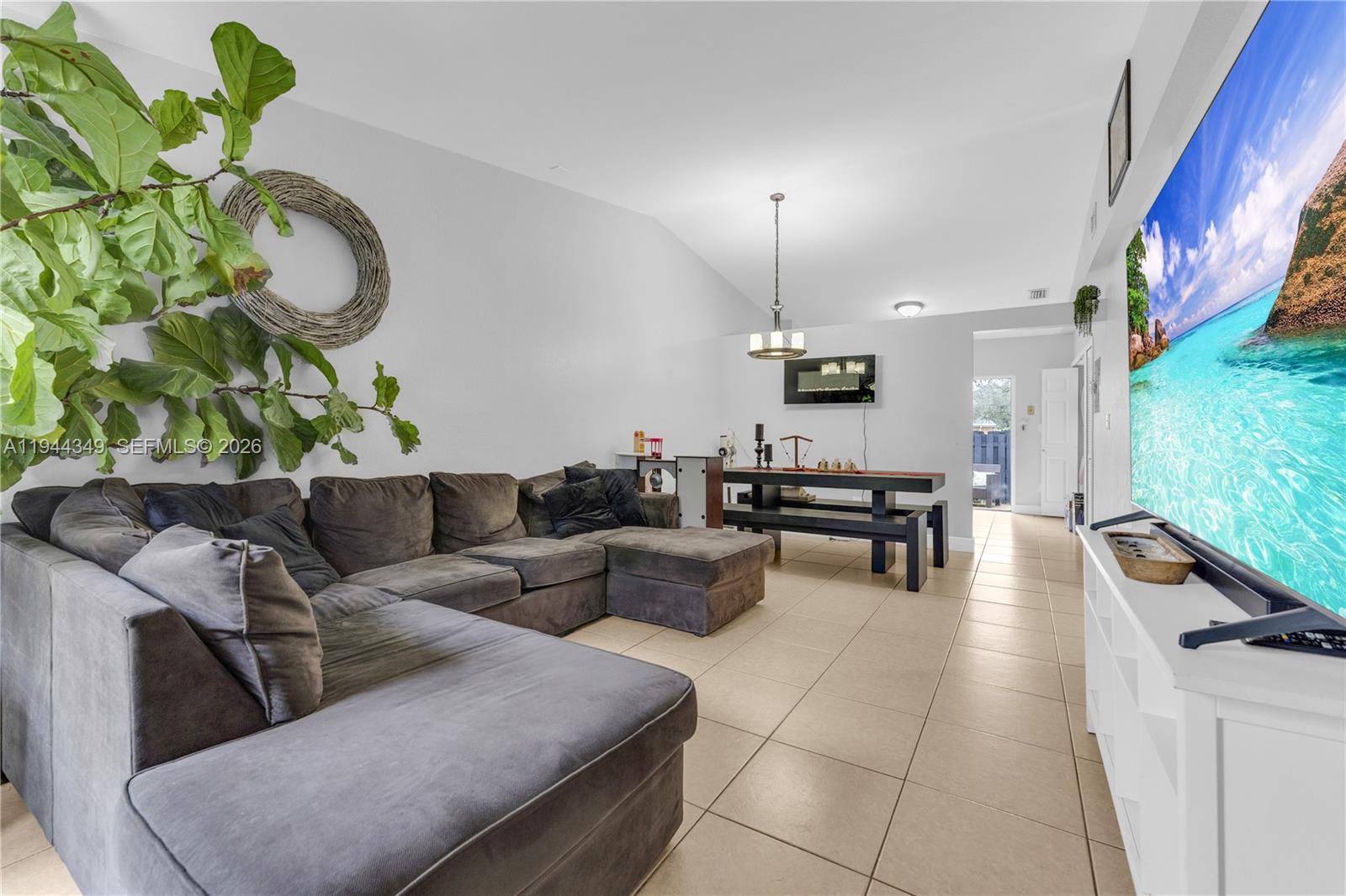 SAN MATEO NORTH CONDO - Residential