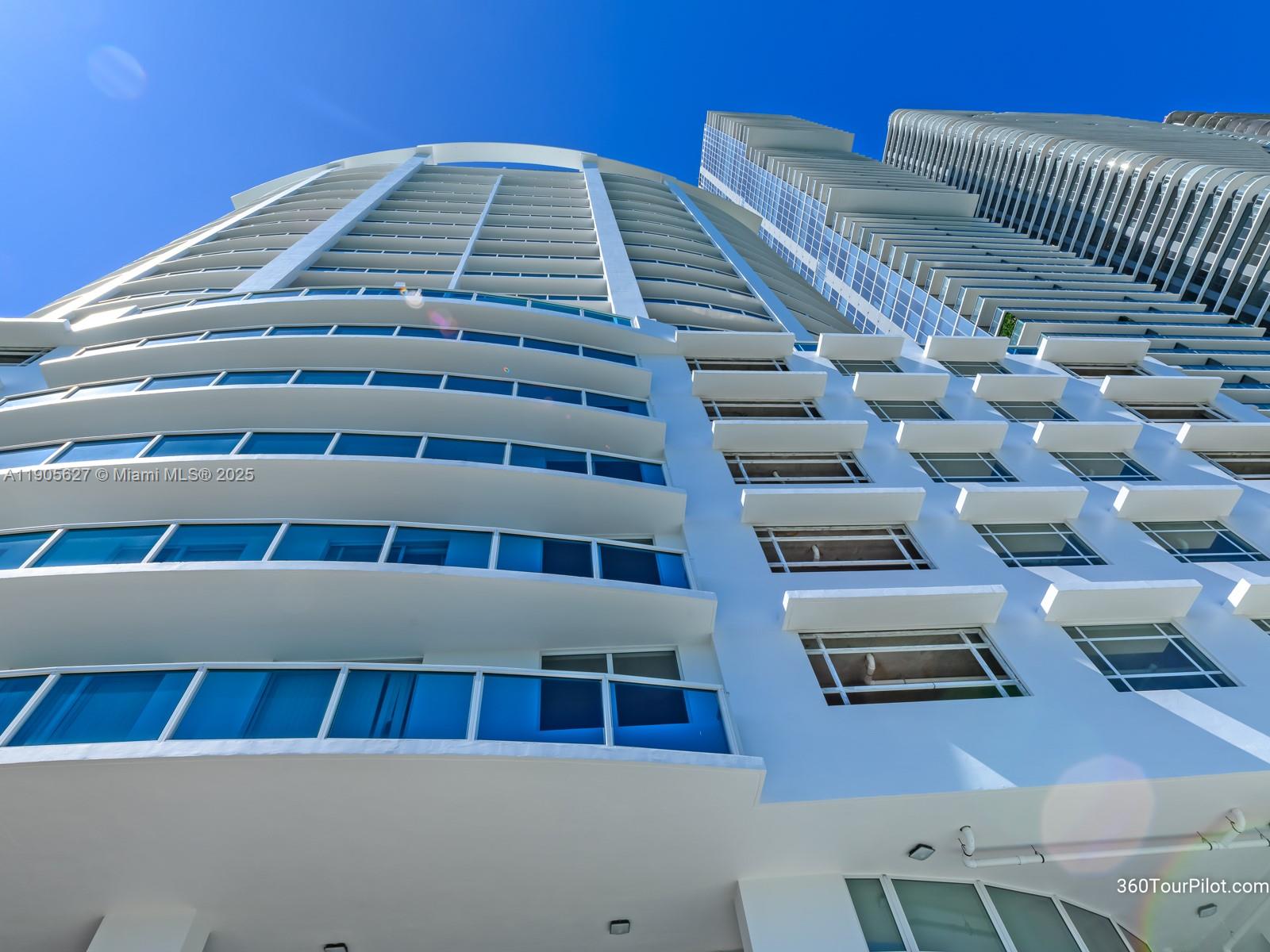 NEW WAVE CONDO - Residential Lease