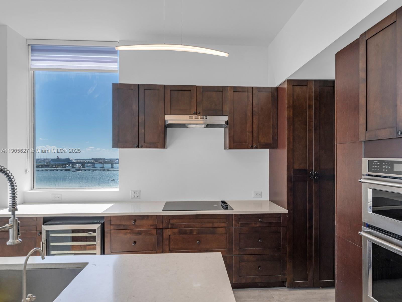 NEW WAVE CONDO - Residential Lease