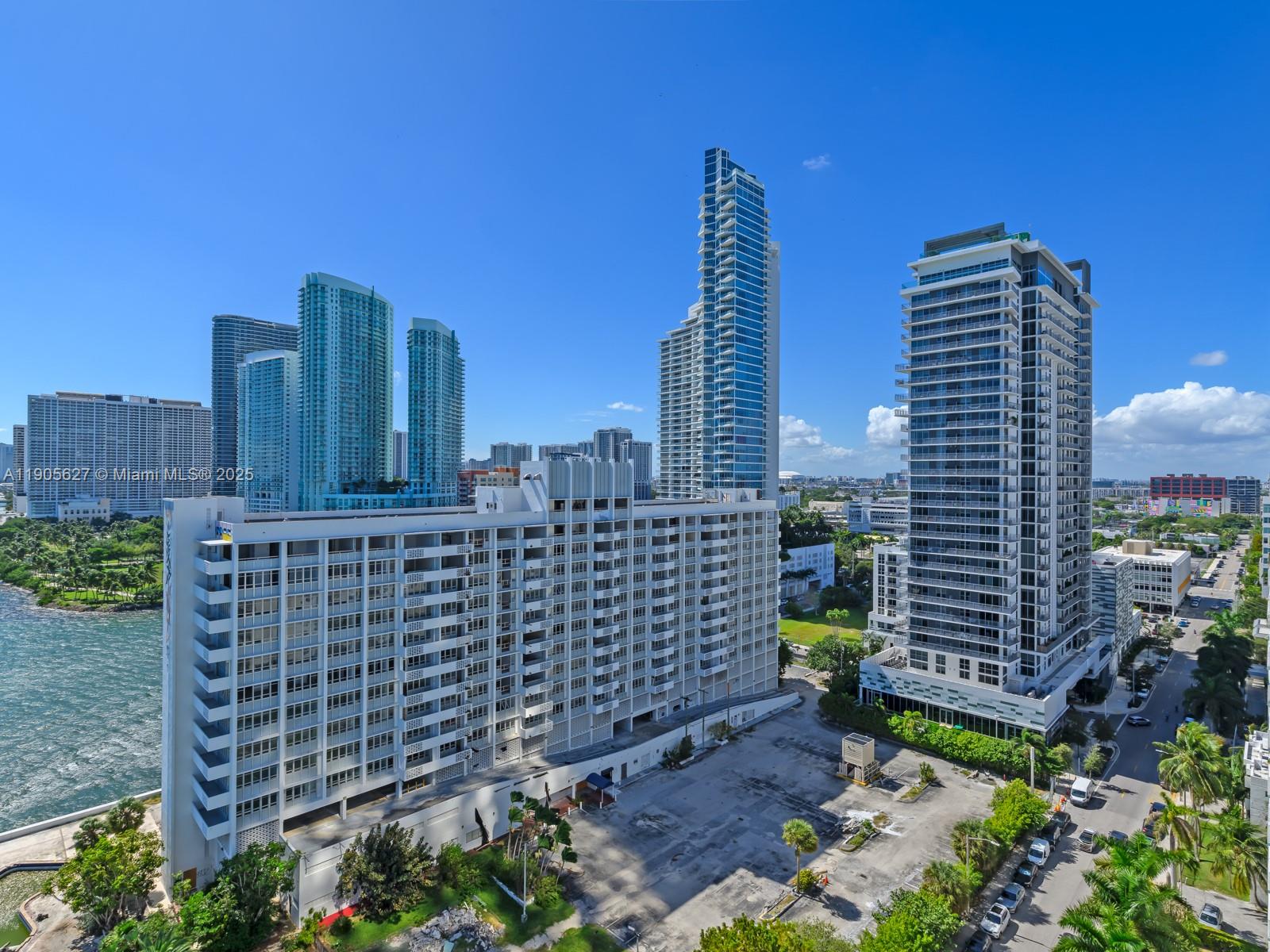 NEW WAVE CONDO - Residential Lease