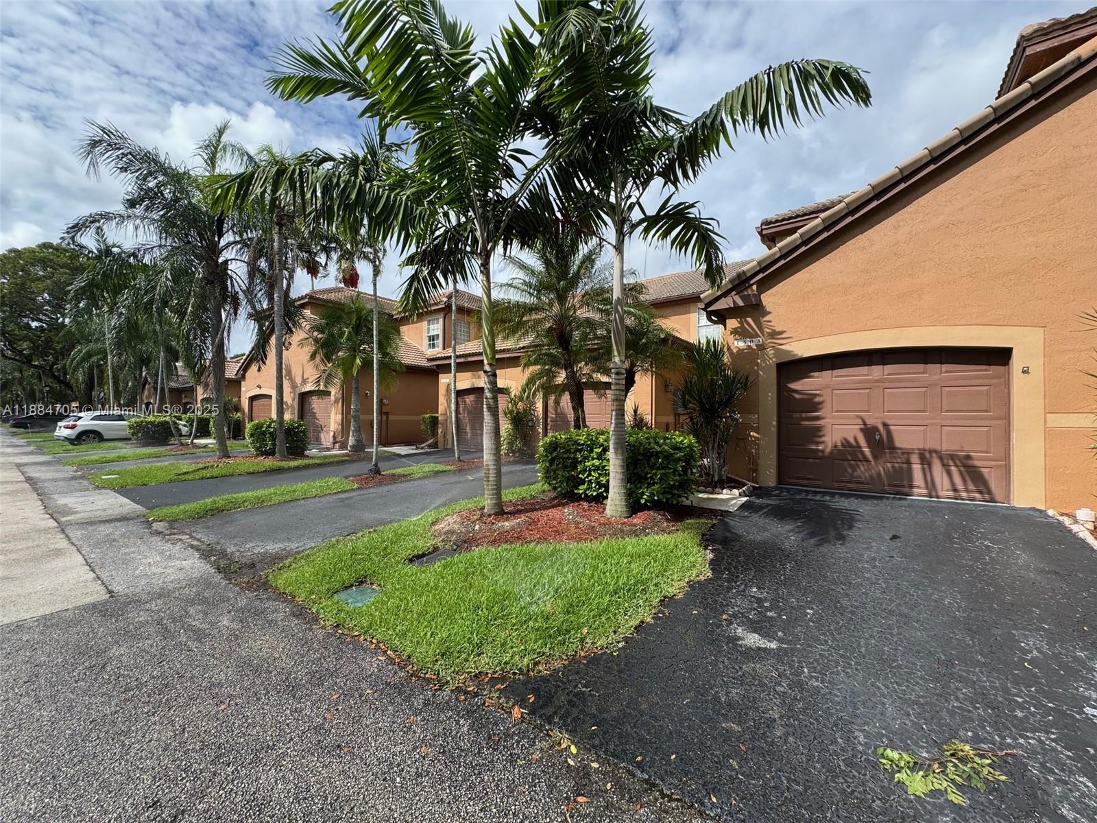SECTORS 3 & 4 BOUNDARY PL - Residential Lease
