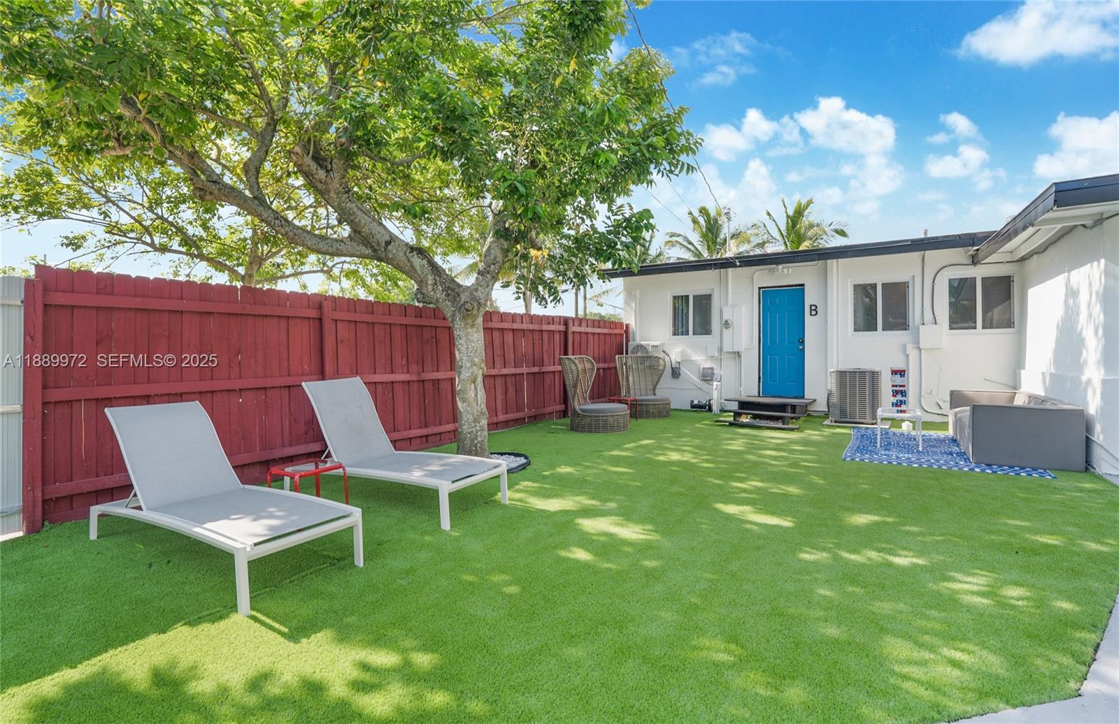 LAUDERDALE MANORS ADD - Residential Income