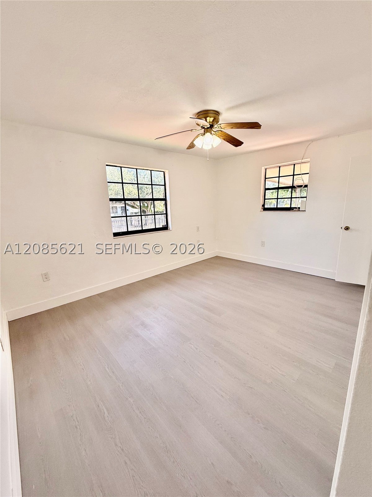 2424 SW 21st Ter 0