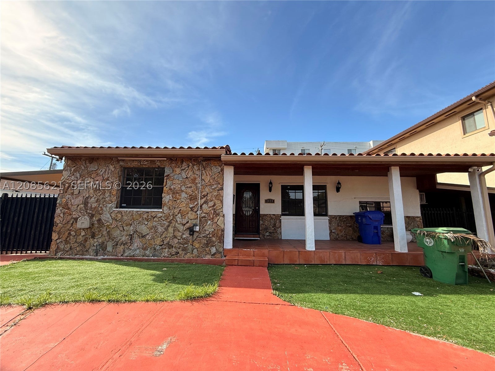2424 SW 21st Ter 0