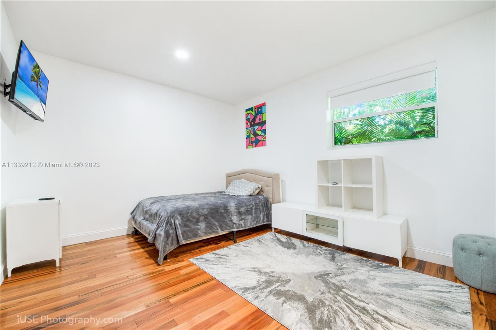 KENTWOOD - Residential Lease