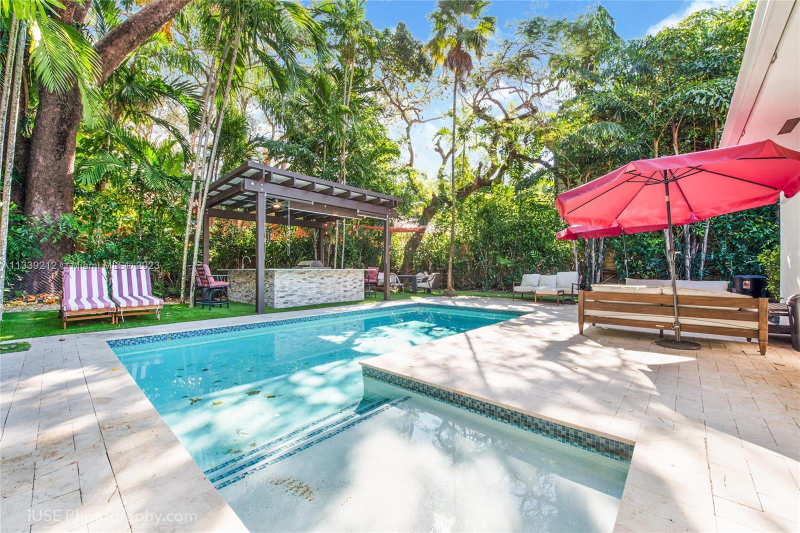 KENTWOOD - Residential Lease