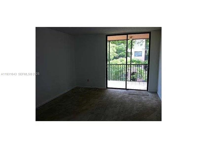 LAKEVIEW OF THE CALF CLUB - Residential