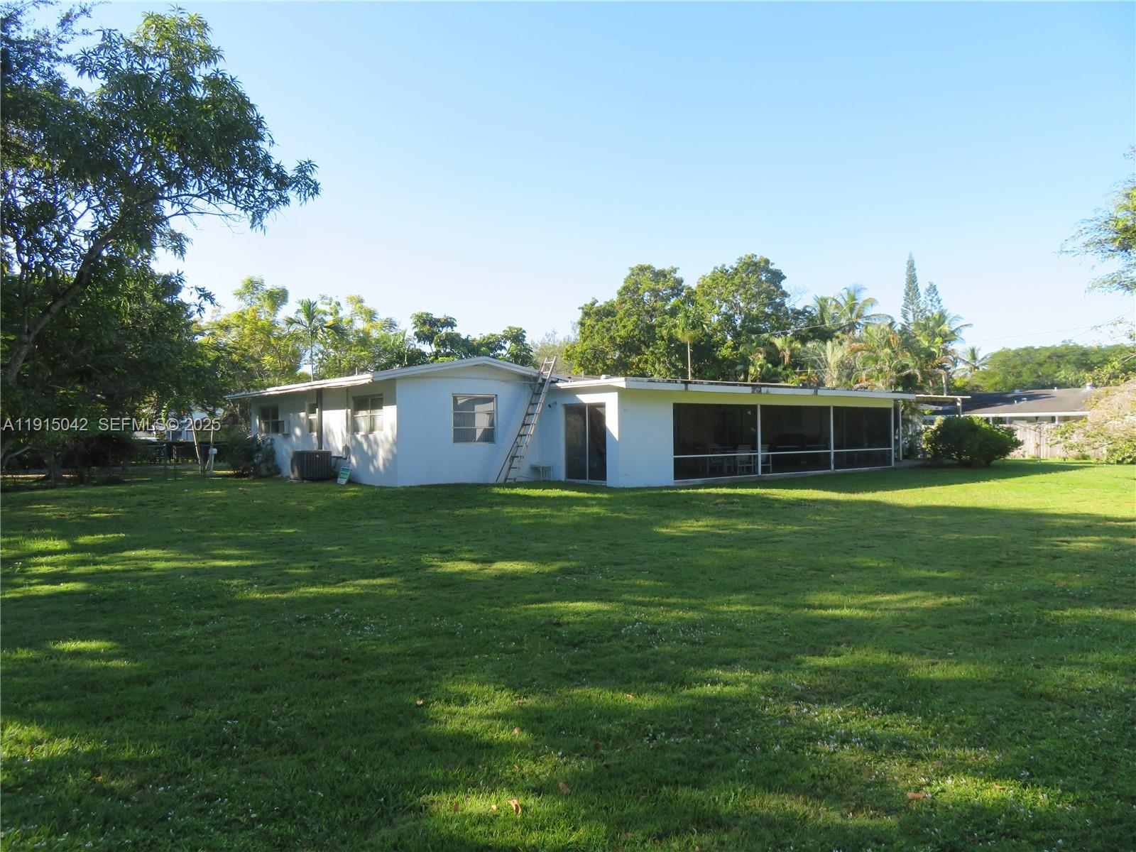 PINE TREE ESTATES - Residential