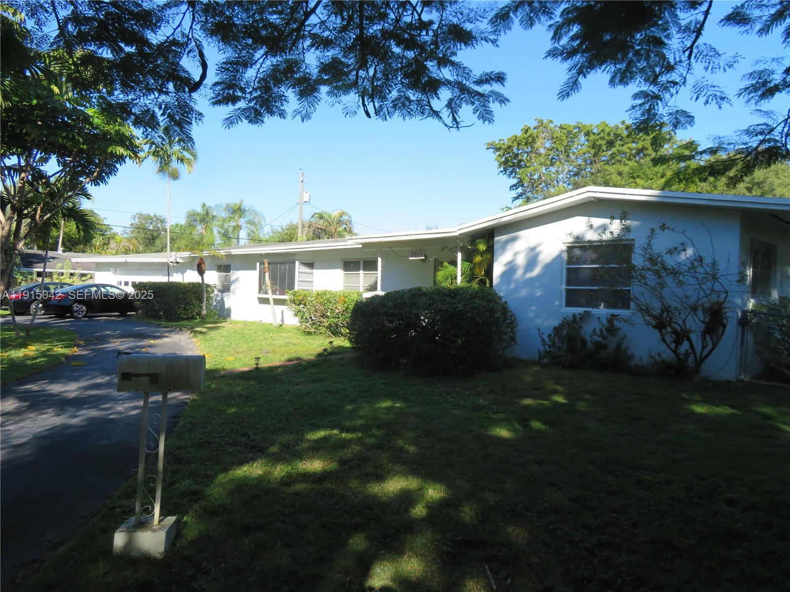 PINE TREE ESTATES - Residential