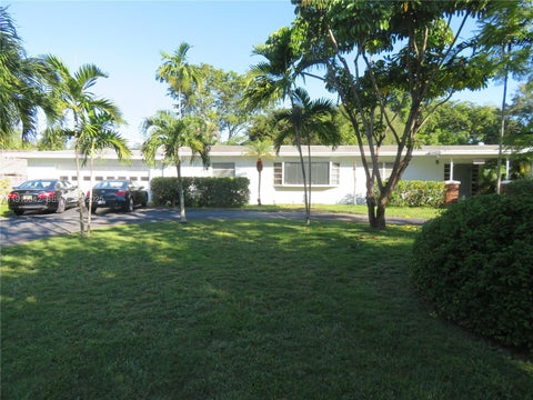 Photo of 7955 SW 131st St, Pinecrest, FL 33156 (MLS # A11915042)