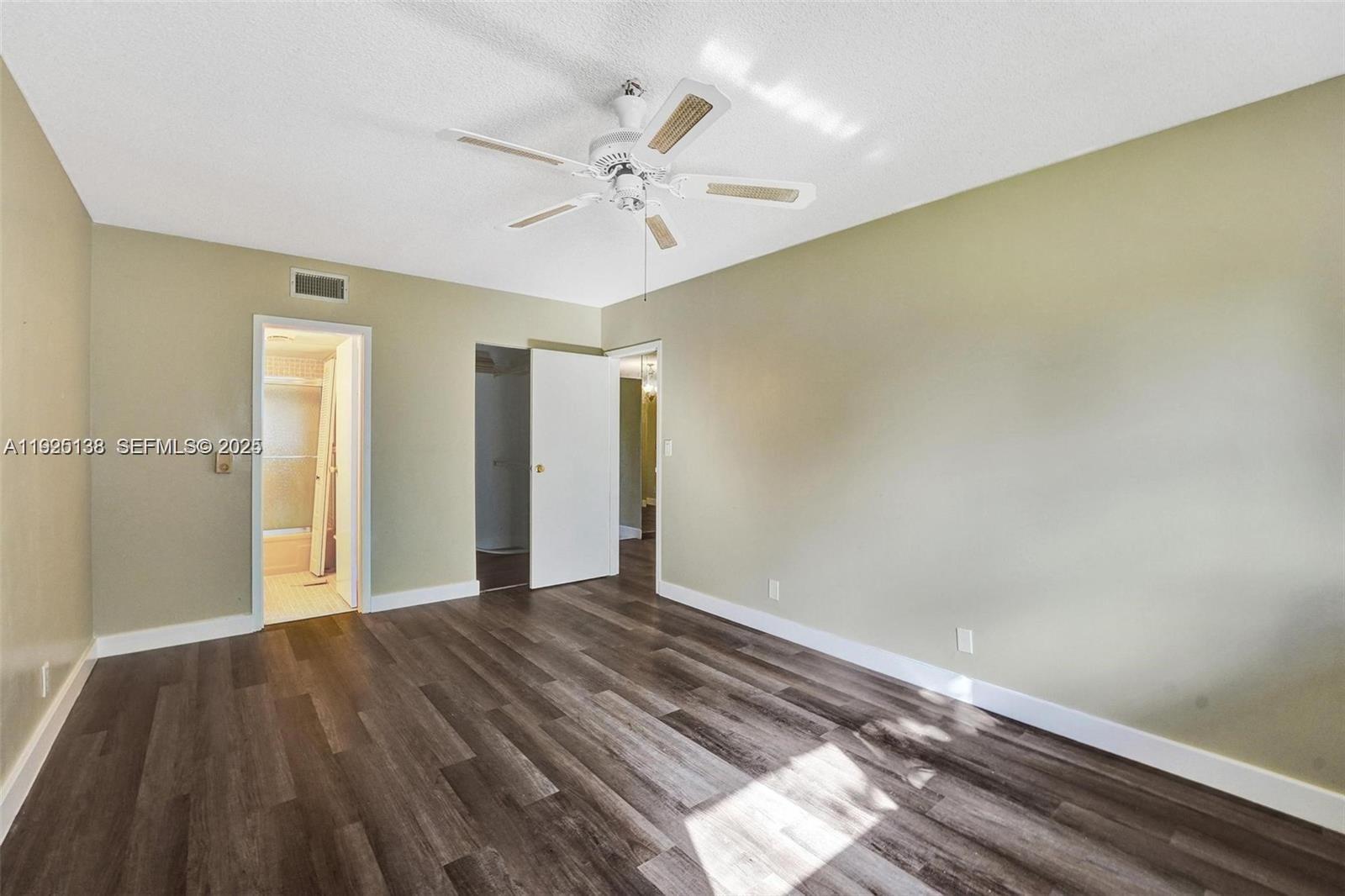 ORIOLE GOLF & TENNIS CLUB - Residential Lease