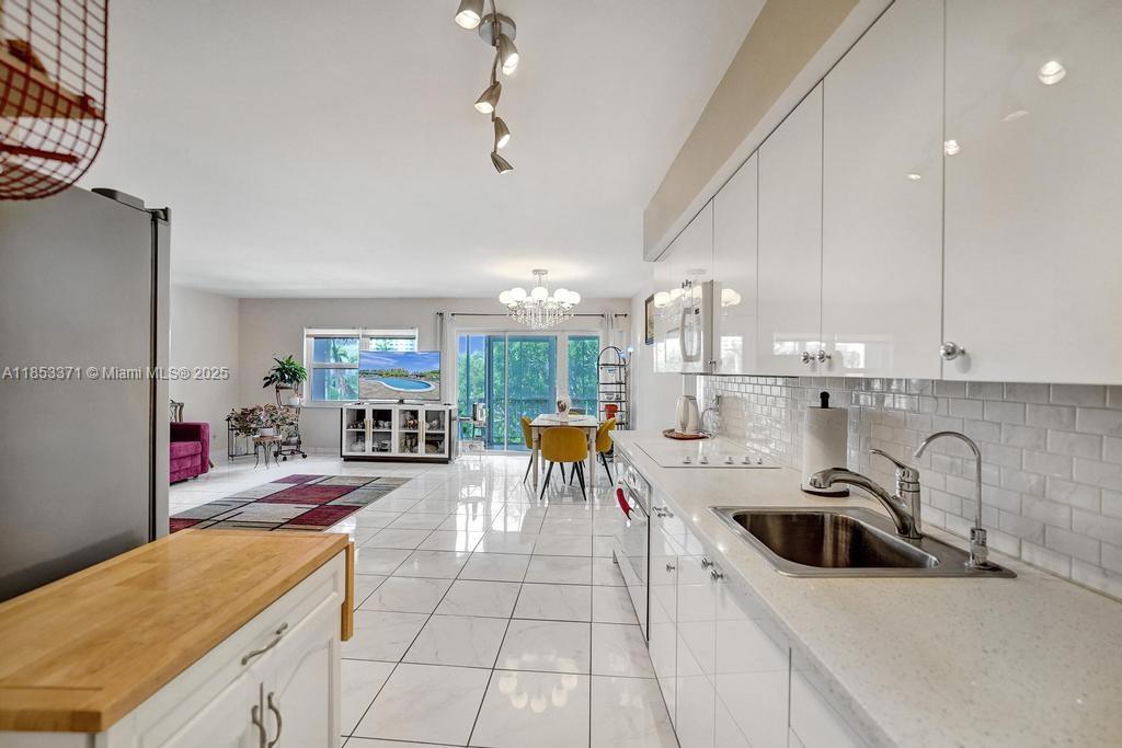 FAIRWAYS RIVIERA CONDO - Residential