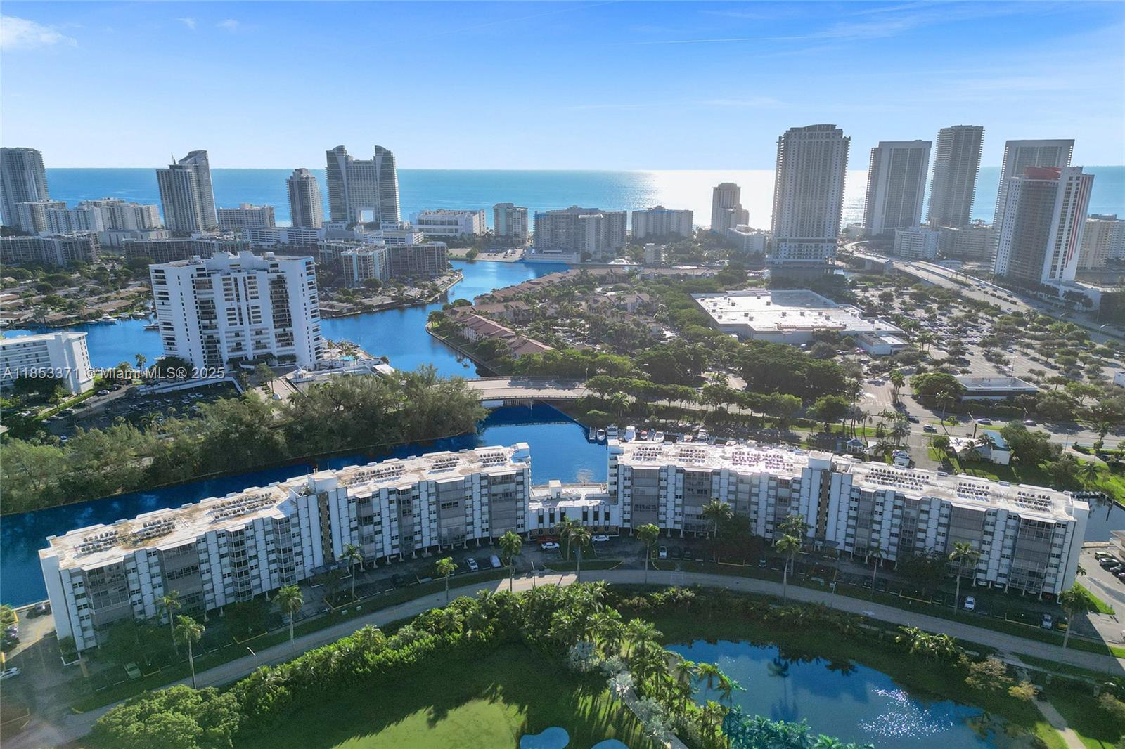 200 Diplomat Pkwy 423