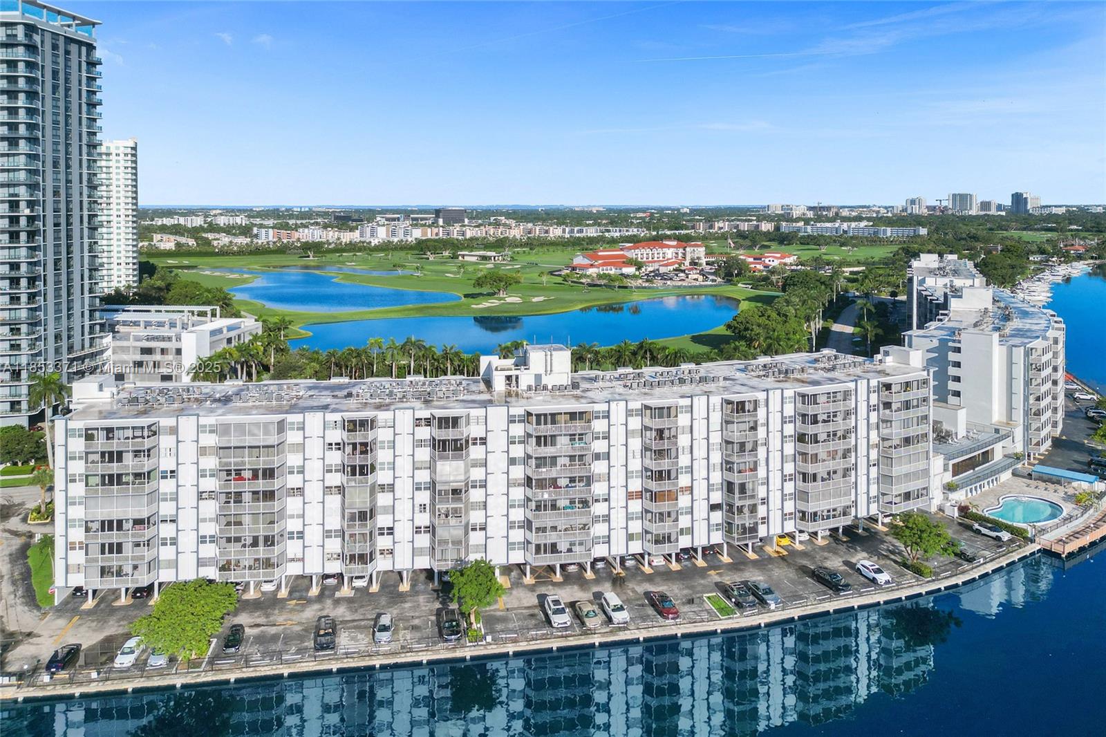 200 Diplomat Pkwy 423