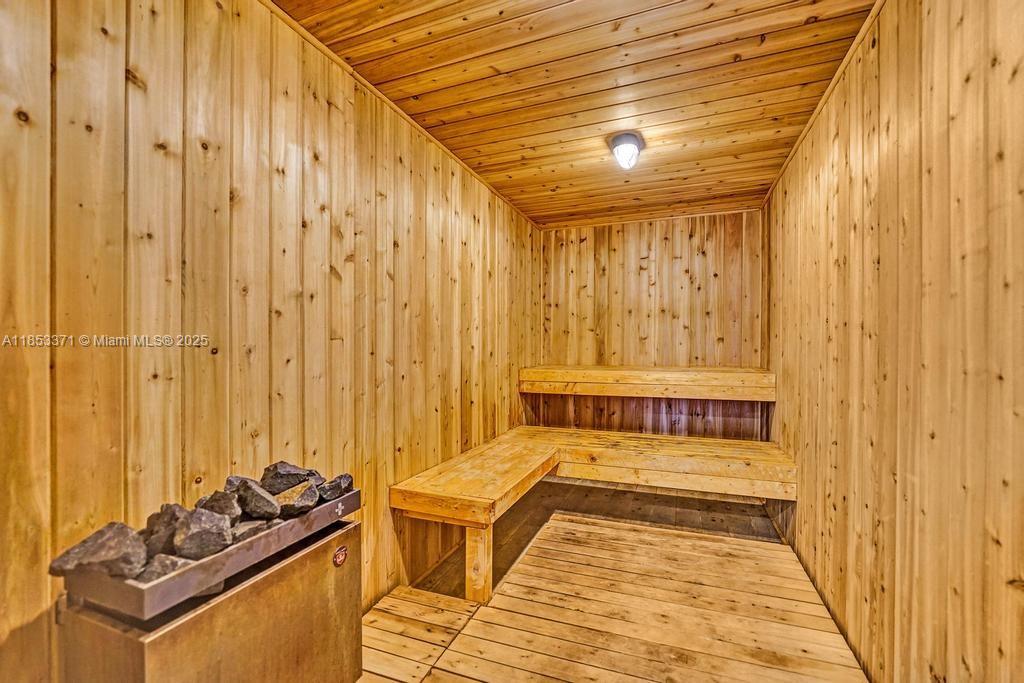 FAIRWAYS RIVIERA CONDO - Residential