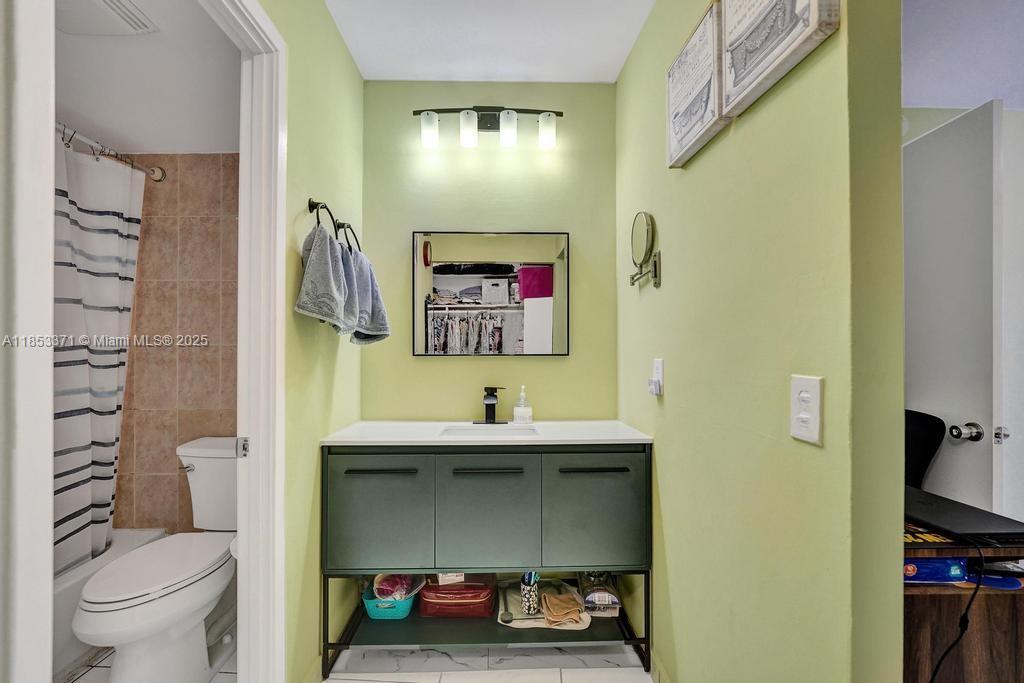 FAIRWAYS RIVIERA CONDO - Residential