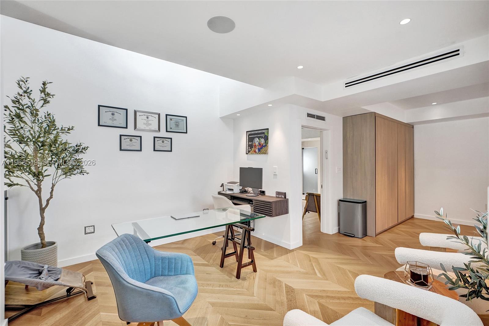 OAK HAVEN SEC 2 - Residential