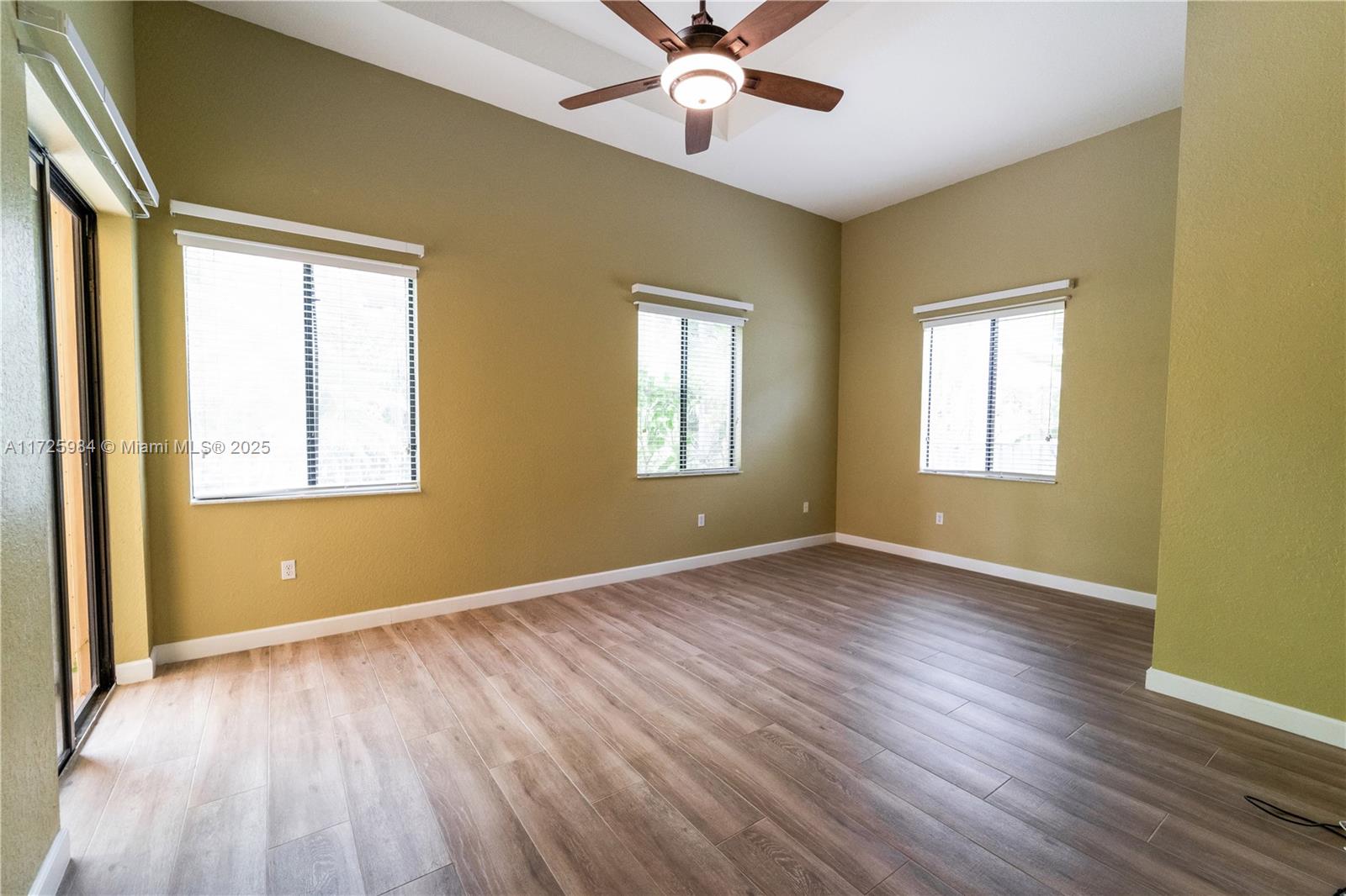 CUTLER CAY - Residential