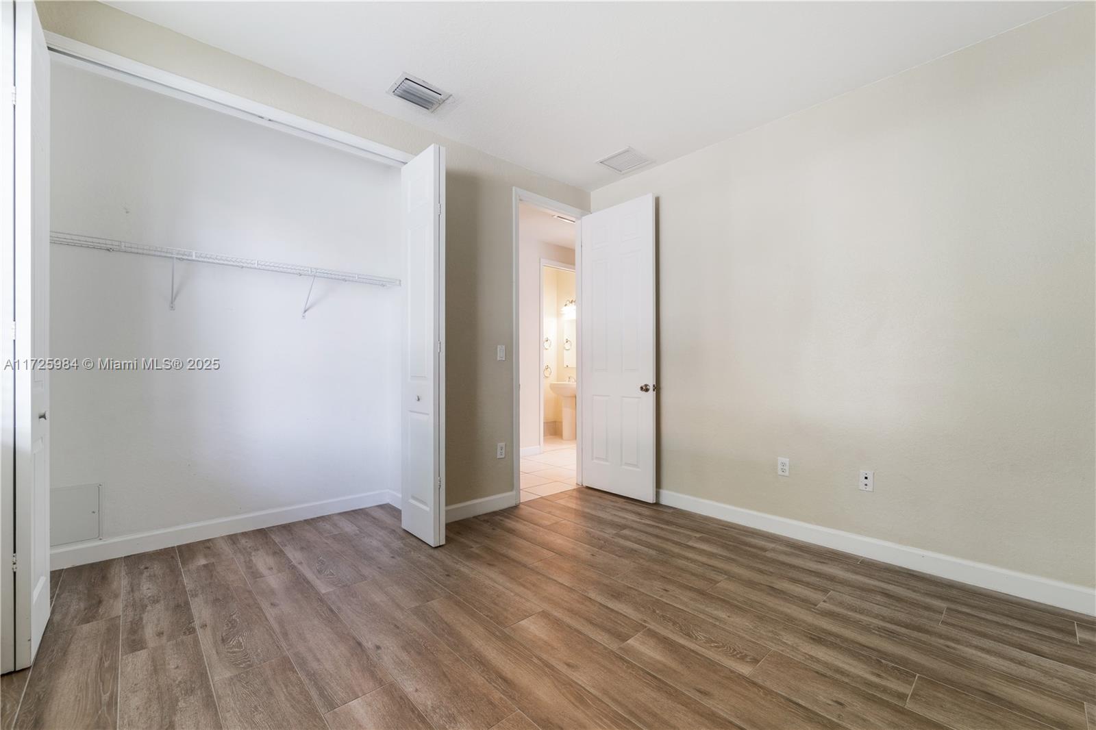 CUTLER CAY - Residential