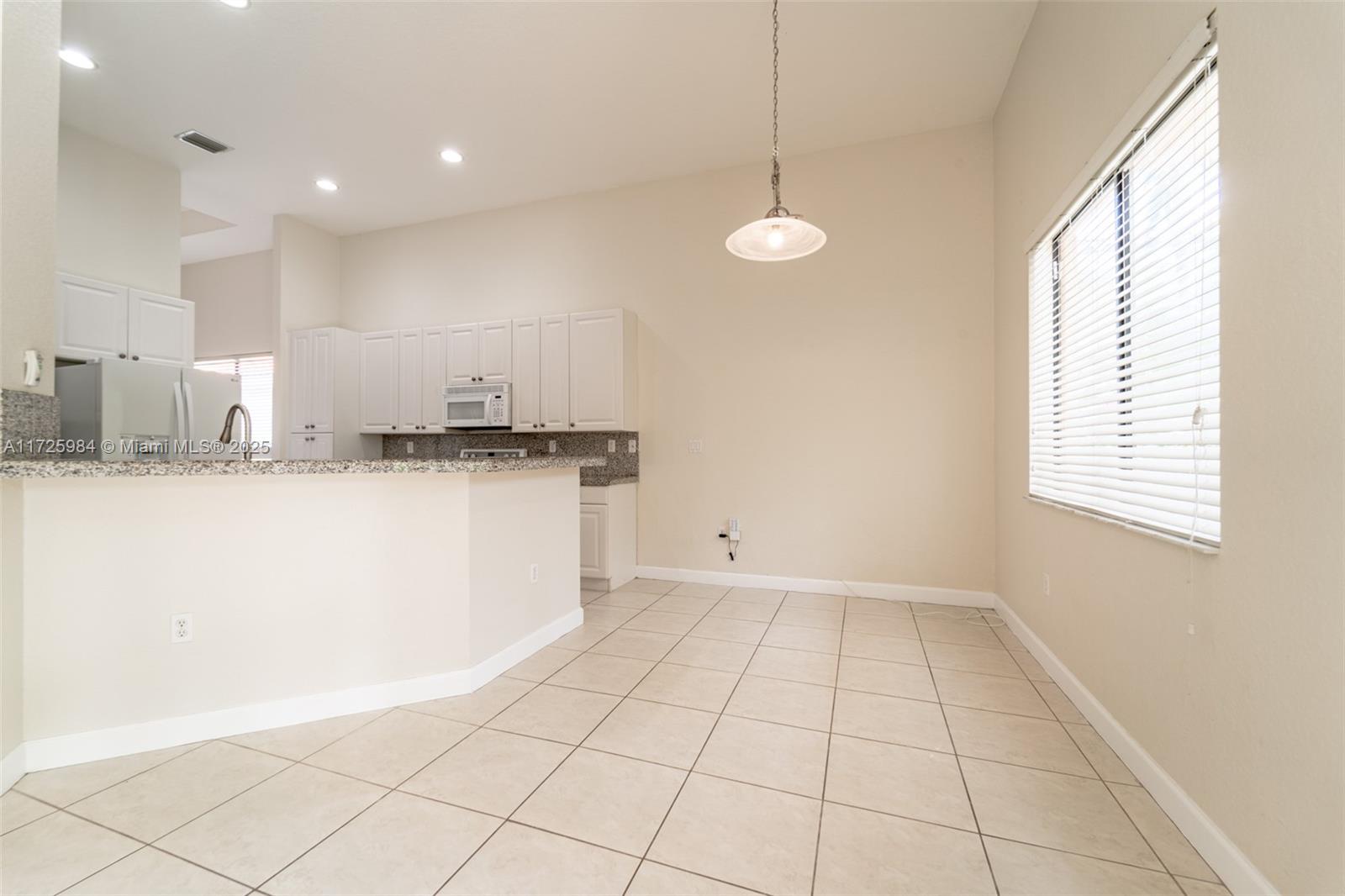 CUTLER CAY - Residential