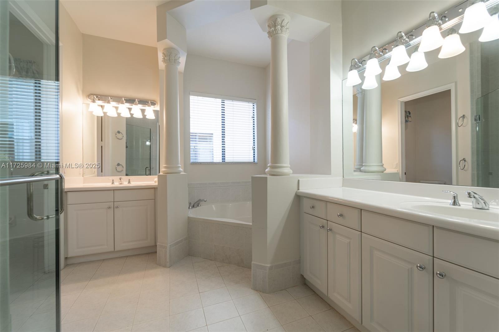CUTLER CAY - Residential