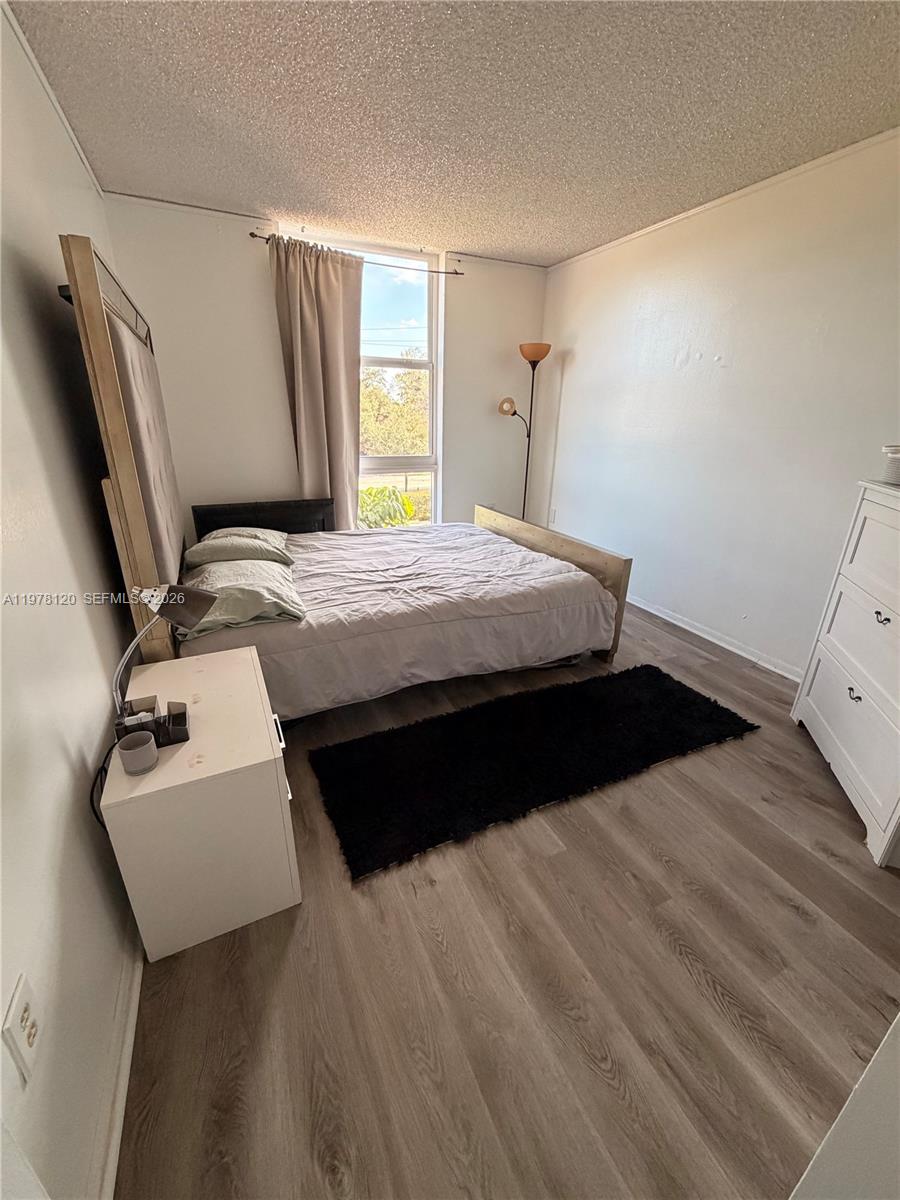 WOODSIDE APTS CONDO - Residential Lease