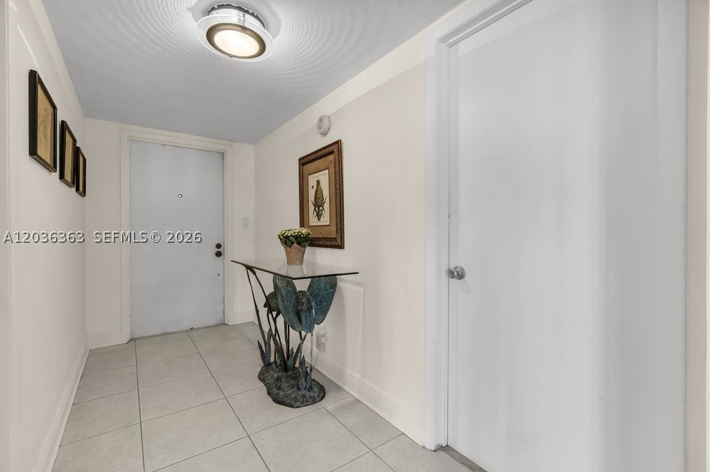 3100 NE 48th St 212