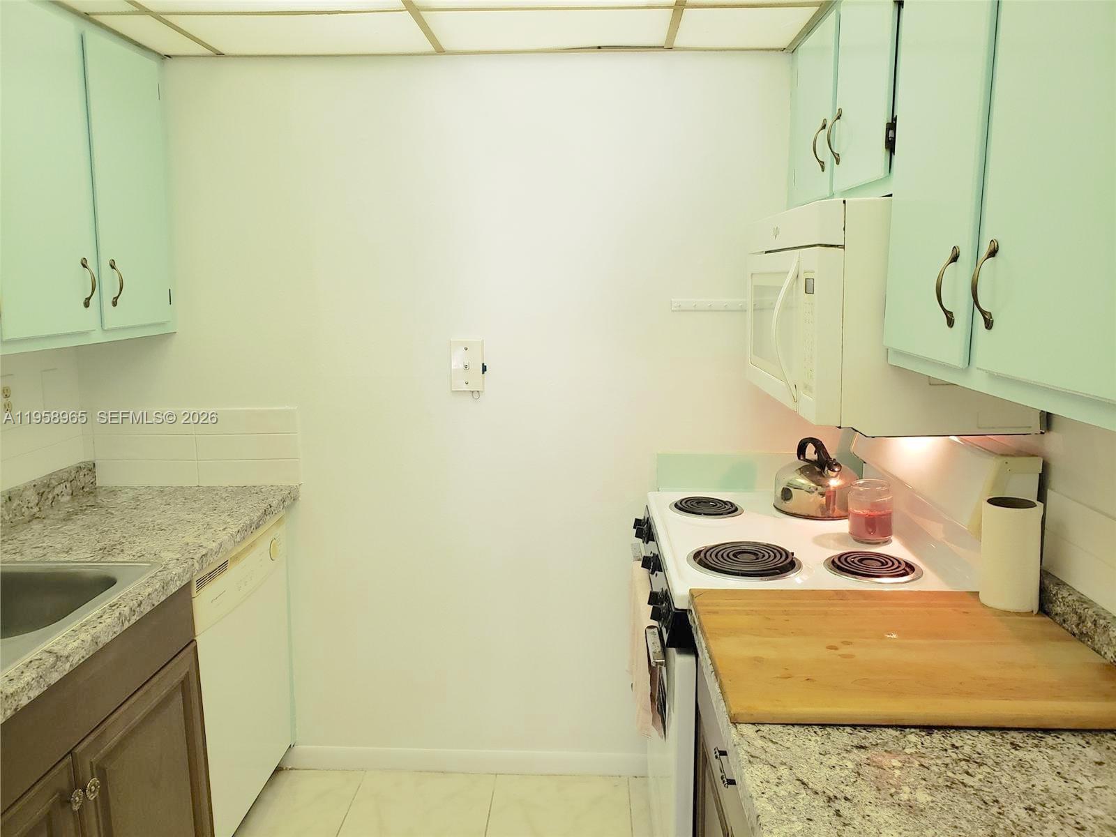 4271 NW 89th Ave 205