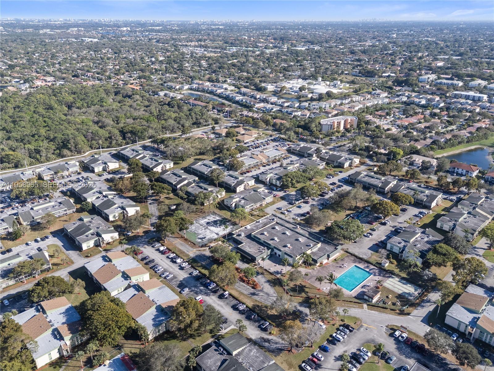 RAMBLEWOOD EAST CONDO - Residential Lease