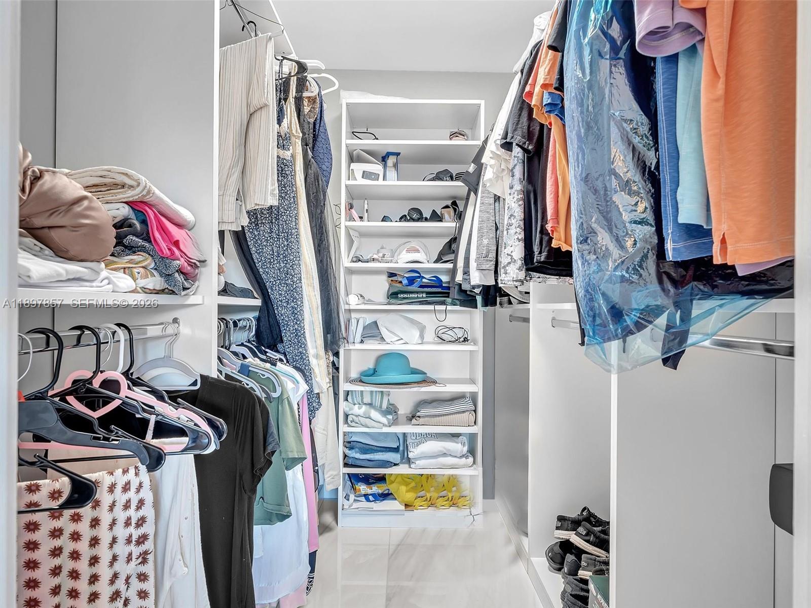 SEA MONARCH CONDO - Residential