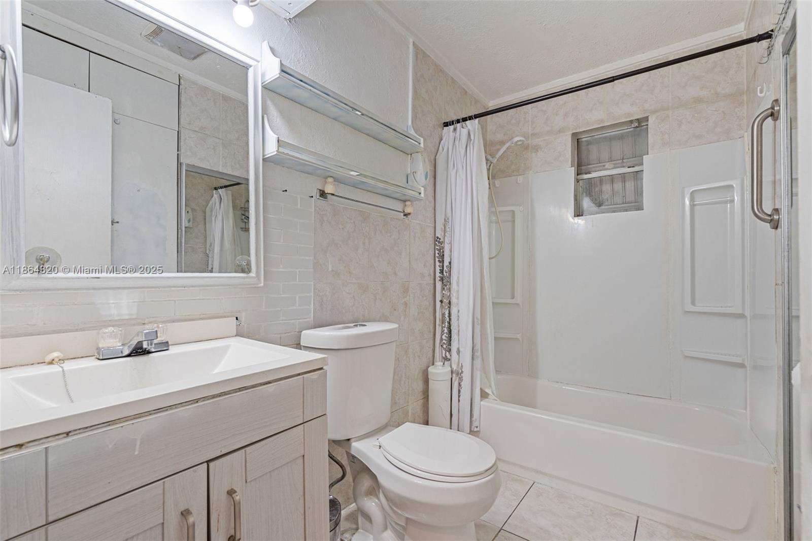 NORTH WEST LAUDERDALE - Residential