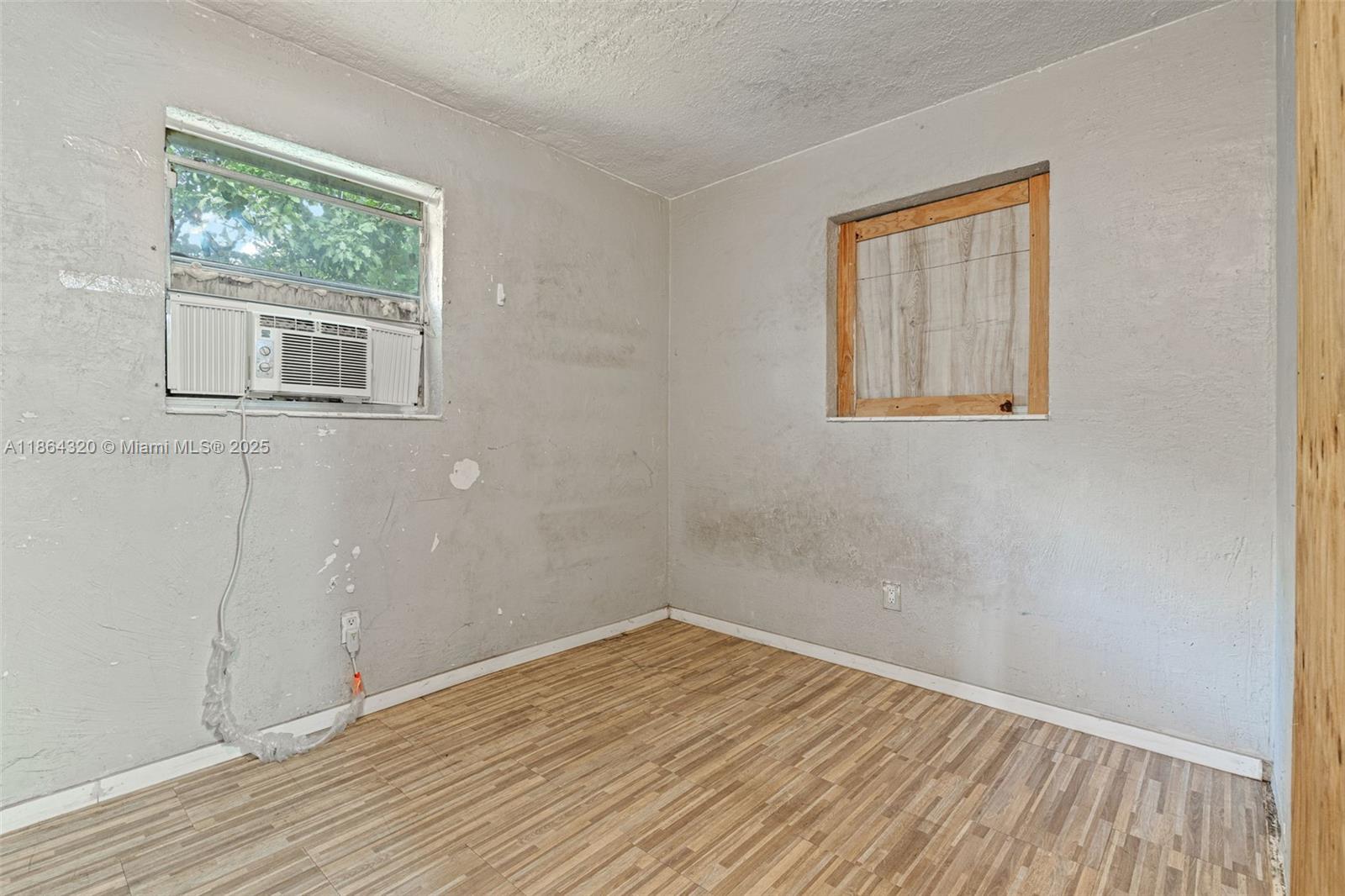 NORTH WEST LAUDERDALE - Residential