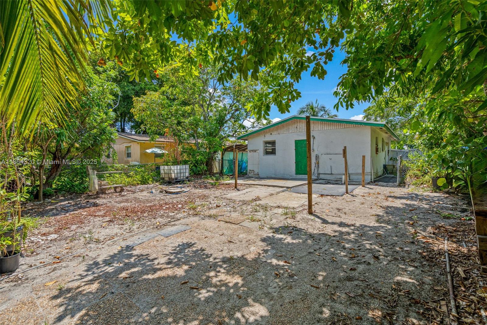 NORTH WEST LAUDERDALE - Residential