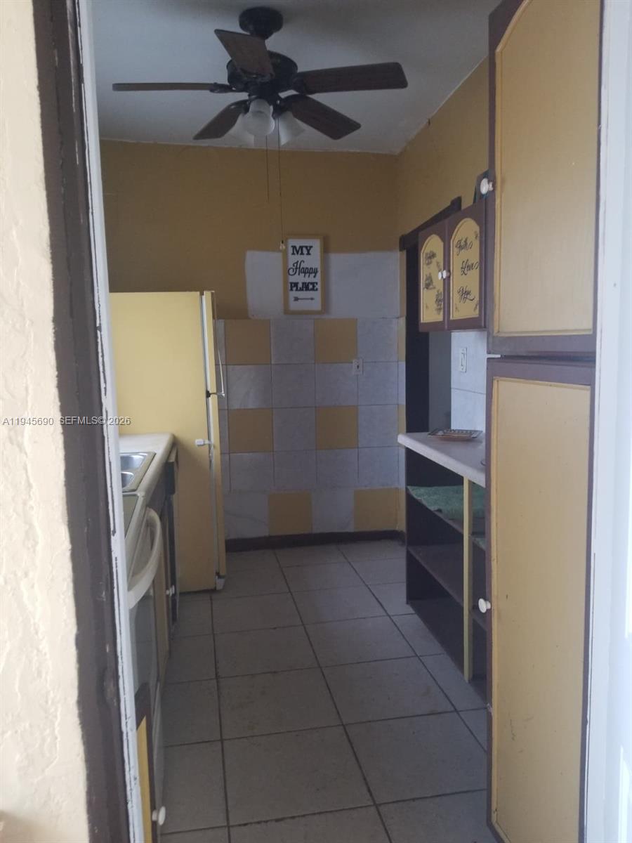 HIGHLAND PARK - Residential Income